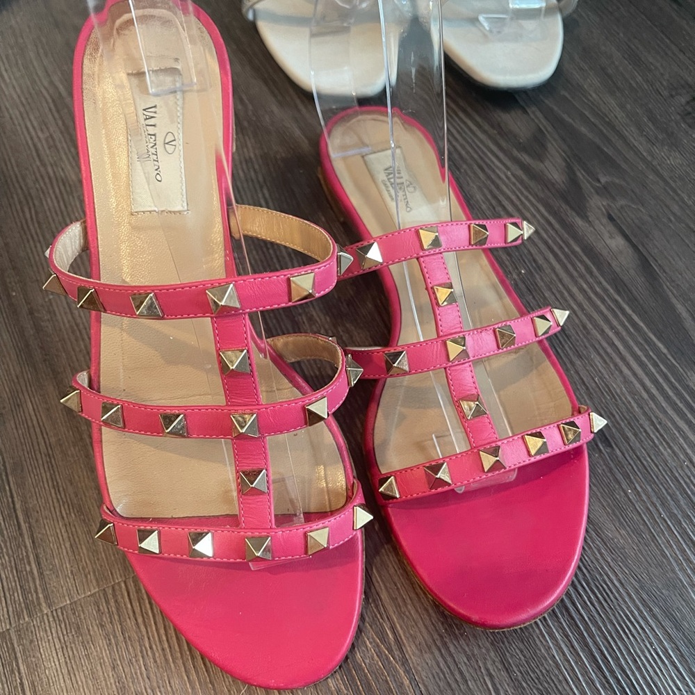 Valentino rockstud sandals slide flat calfskin blossomgold studs